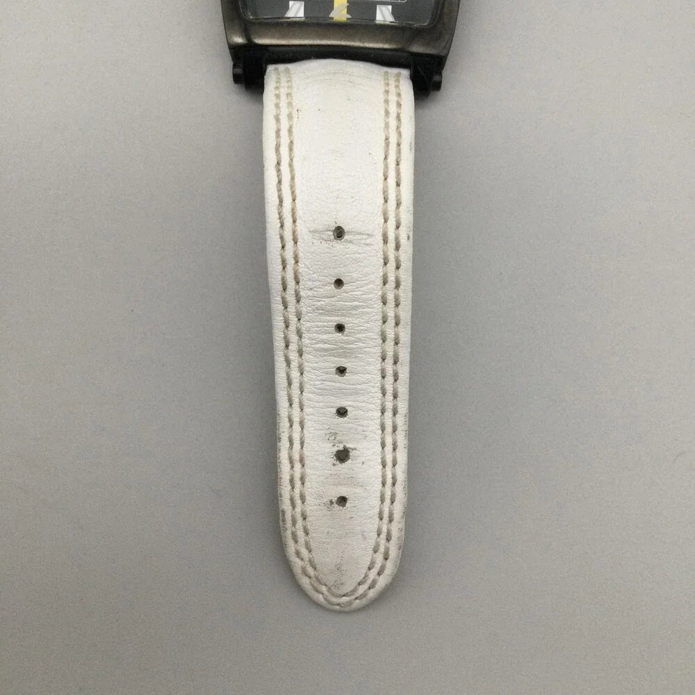 Guess Mens Watch 40mm Black Striped Square Dial Day Date 111542G1 New Battery